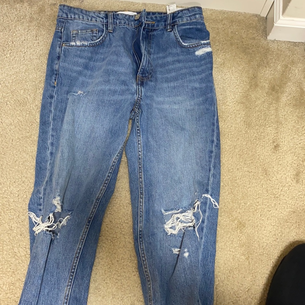 Zara ripped mom jeans size 6